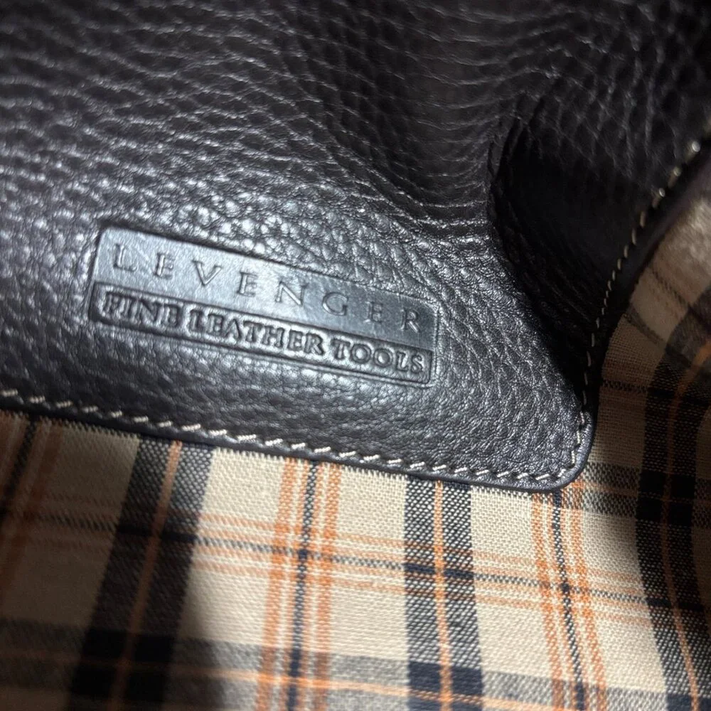 Levenger Fine Leather Briefcase Brown Pebbled Leather Solid Laptop Bag Messenger